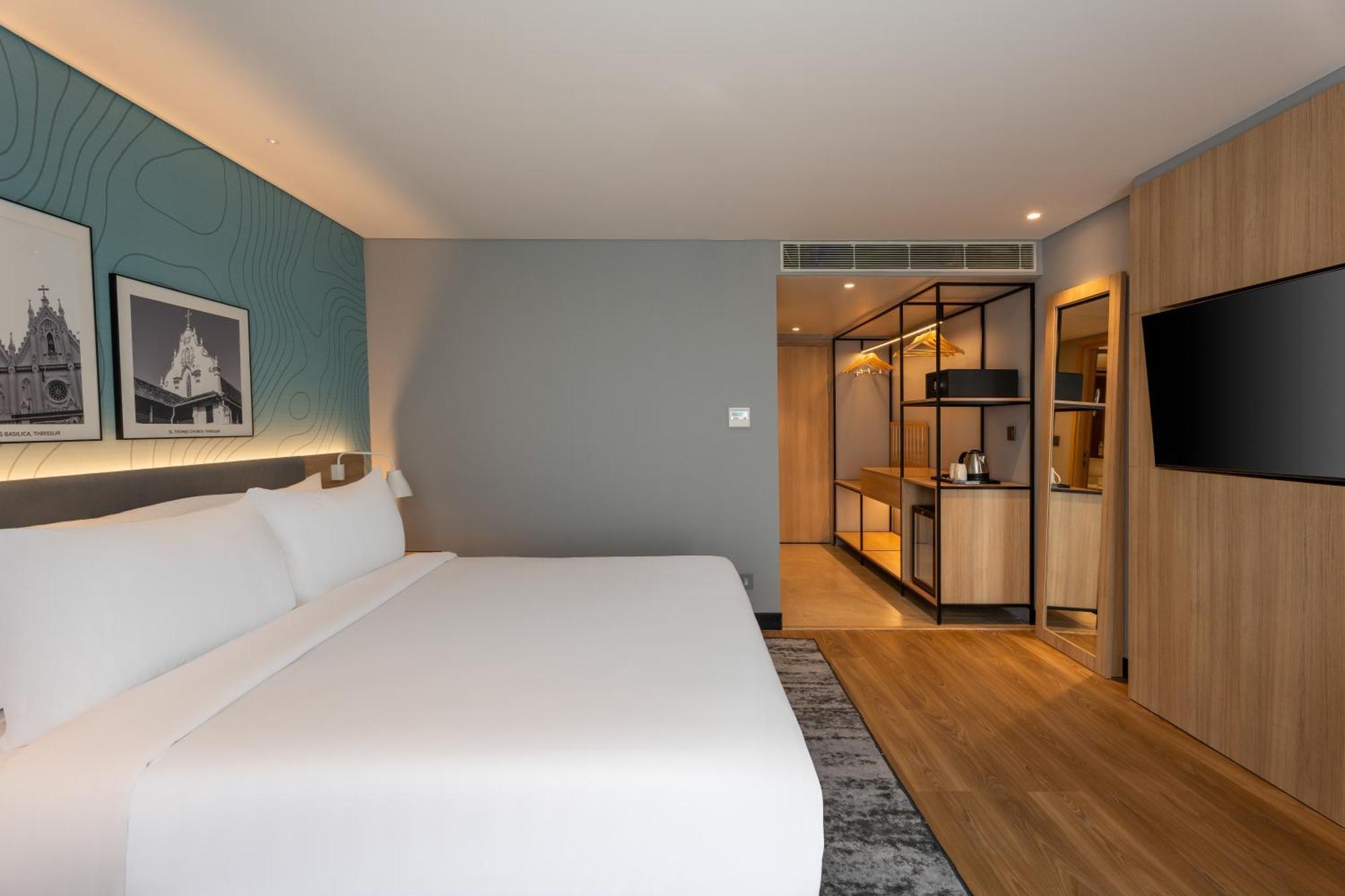 Park Inn & Suites By Radisson Thrissur East Fort エクステリア 写真