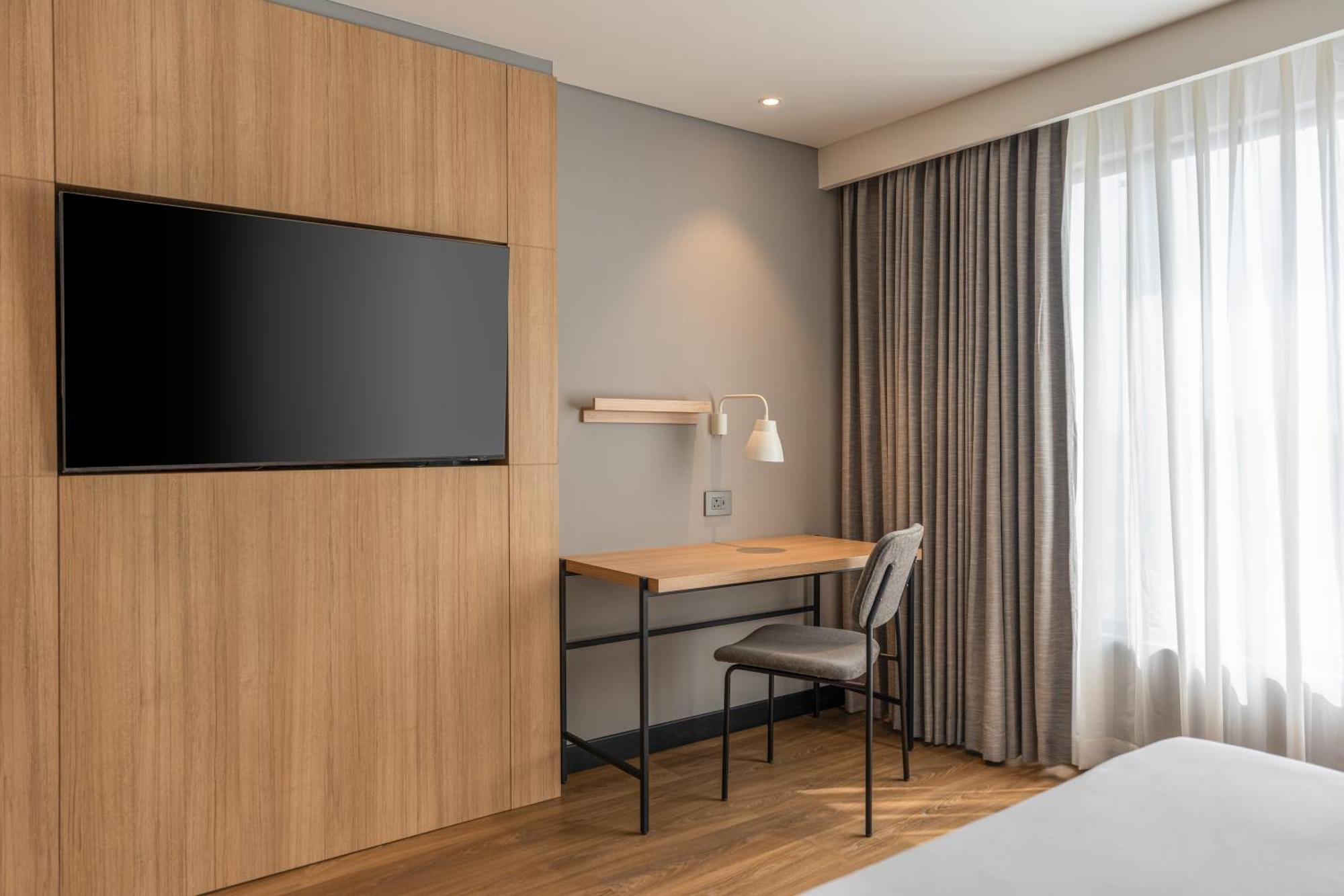 Park Inn & Suites By Radisson Thrissur East Fort エクステリア 写真